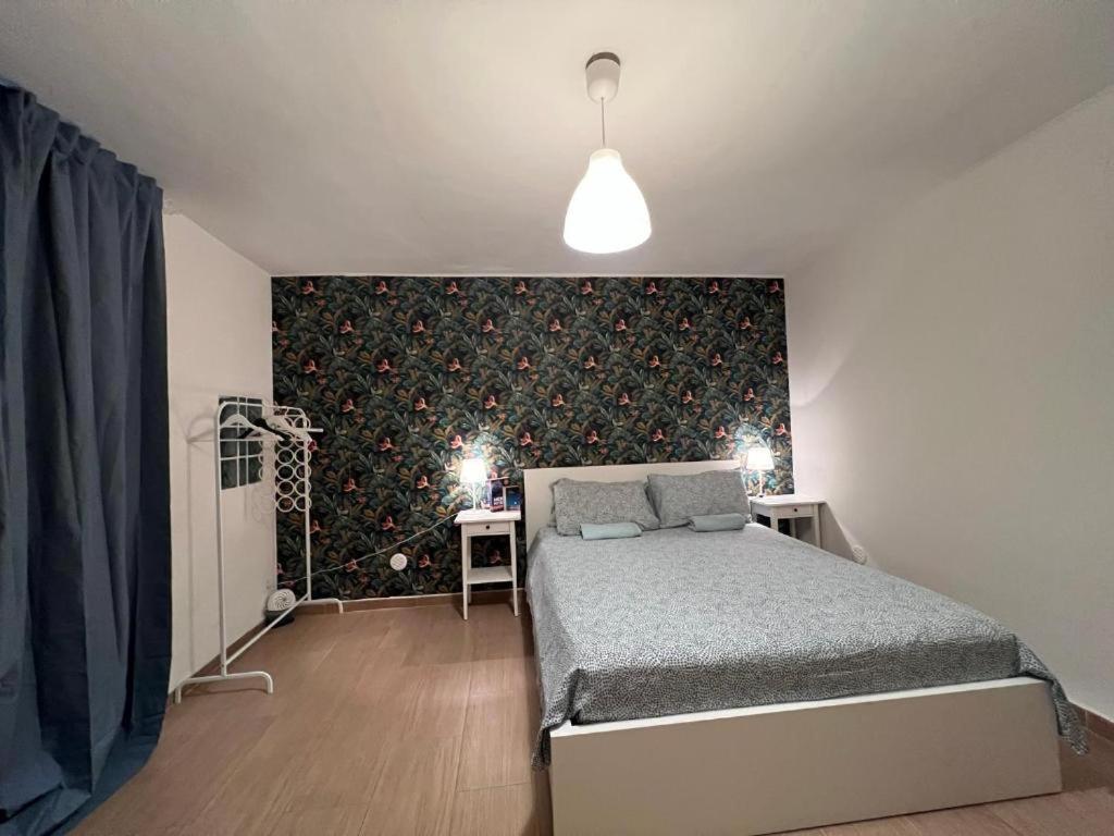 Blue Courtyard Not Valid Apartment Bari Exterior photo